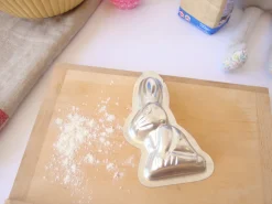 Cottontails Baby Little Kitchen | Bunny Baking*Baking tin - small rabbit