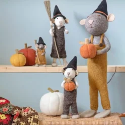 Cottontails Baby Handmade Felt*En Gry & Sif - three tiny handmade pumpkins