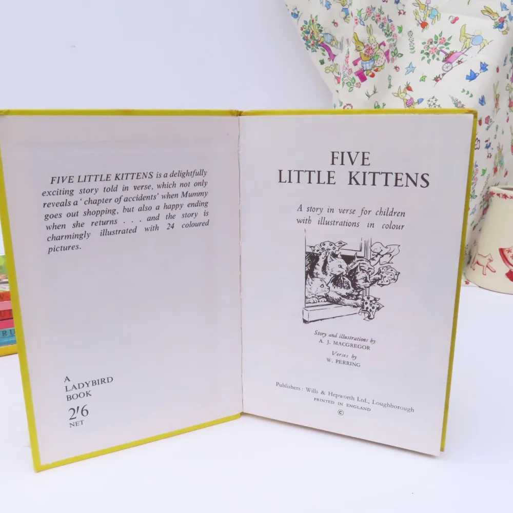 Cottontails Baby Vintage*VINTAGE Ladybird book - Five Little Kittens (1966)